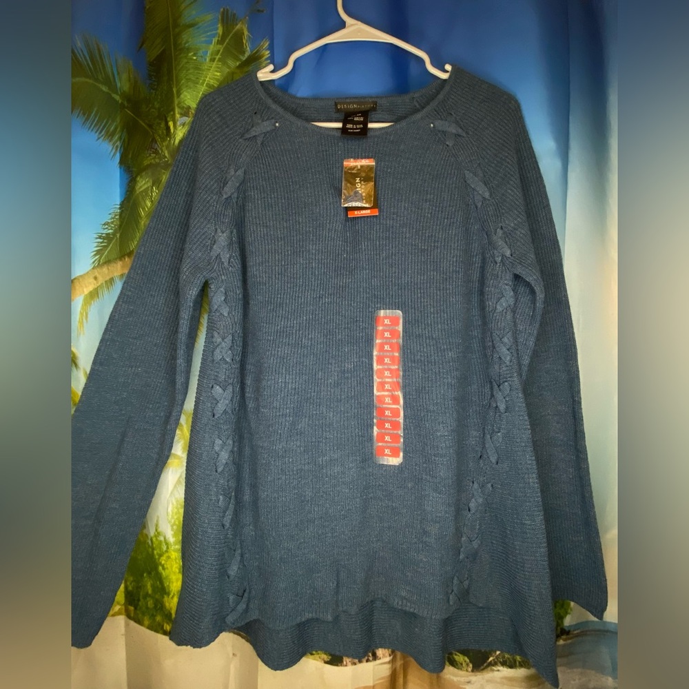 Design History - Women’s XL Blue Denim Ribbed Knit Long Sleeve Sweater